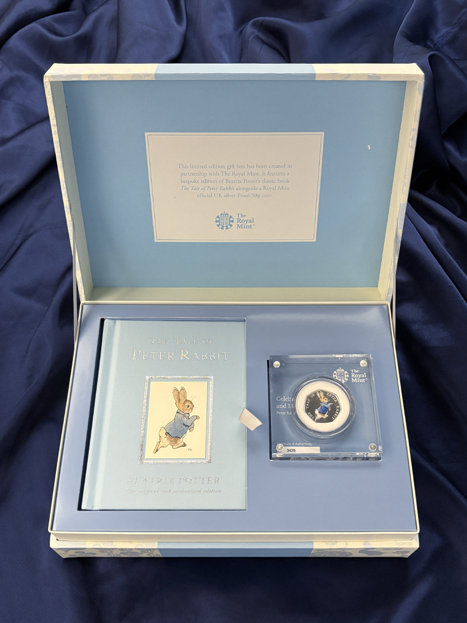 [UK] Peter Rabbit 50p Silver Proof Coin 2017 Limited Edition Gift Set with Picture Book [B-0000433]