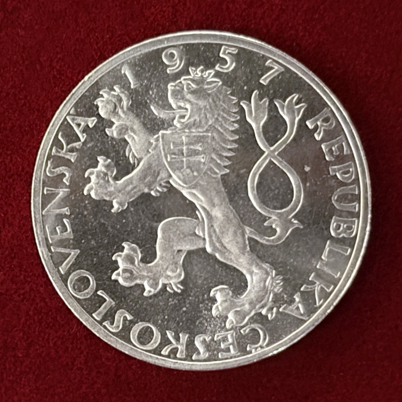 【チェコスロバキア】モラヴィア兄弟団の司教 10コルナ 銀貨 プルーフ 1957［B-0000560］