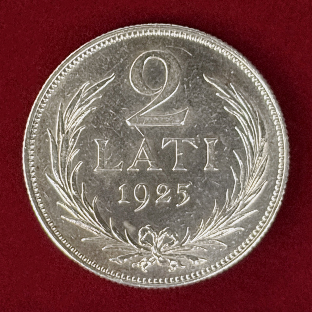 【ラトビア】2ラッツ 銀貨 1925［B-0000965］
