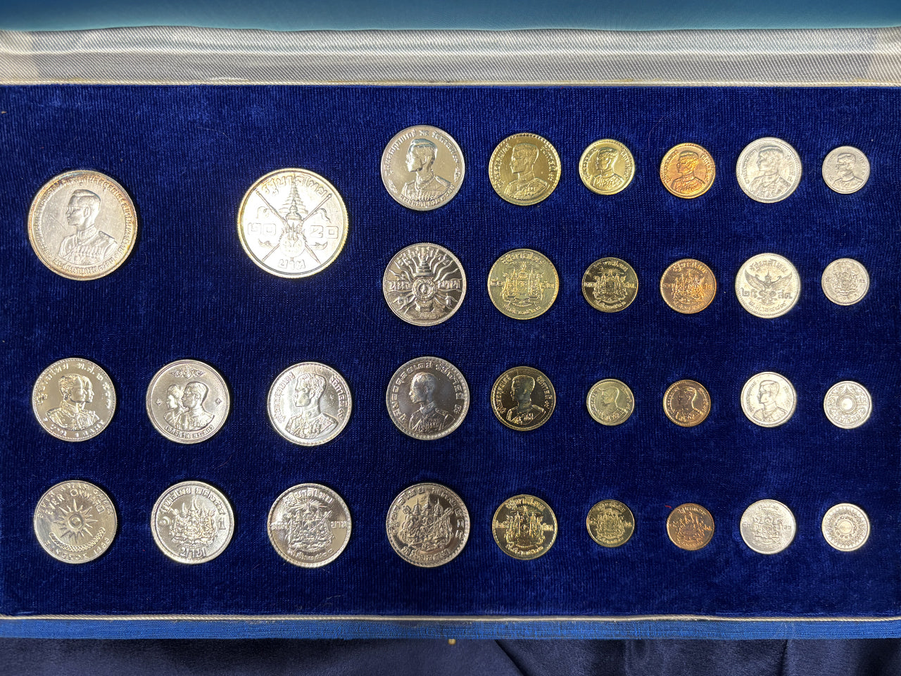 オランダ 古銭セット オランダ 5セント-5グルデン 廃止貨幣セット フォルダー入り 6枚セット