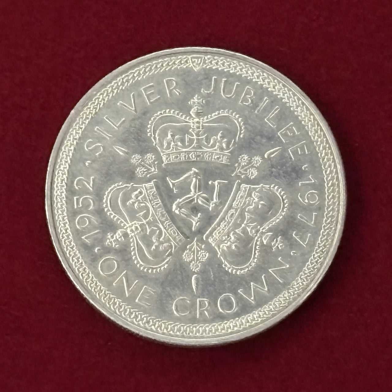 [Isle of Man] Elizabeth II 25th Anniversary Crown Cupronickel Coin 1977 [C-0000668]