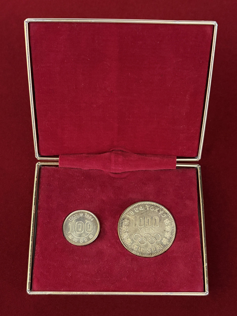 [Japan] 1964 Tokyo Olympics Commemorative Silver Coin Set of 2 1964 (Showa 39) [C-0000313]