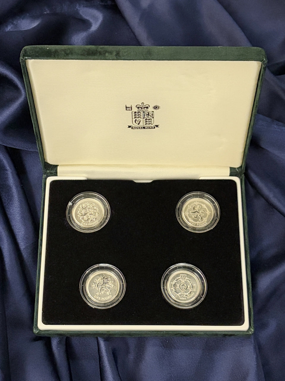 【イギリス】紋章シリーズ シルバーコインセット 4枚組［C-0000914］