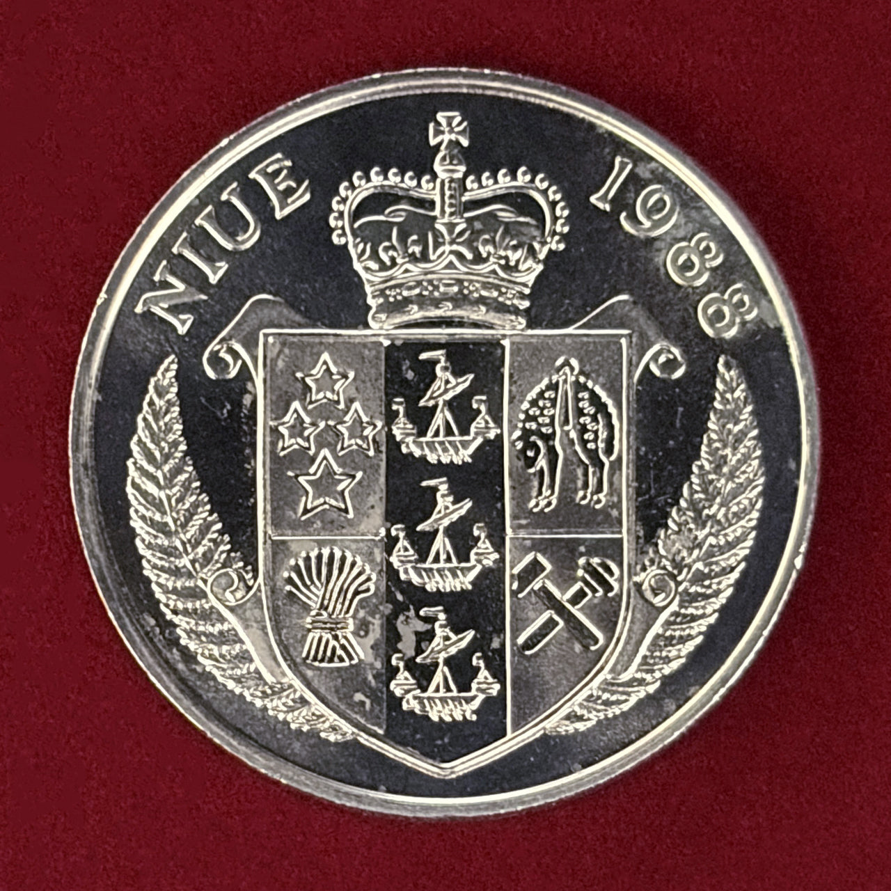 【ニウエ】第8回ヨーロッパサッカー選手権ドイツ大会記念 5ドル 白銅貨 1988［C-0001000］