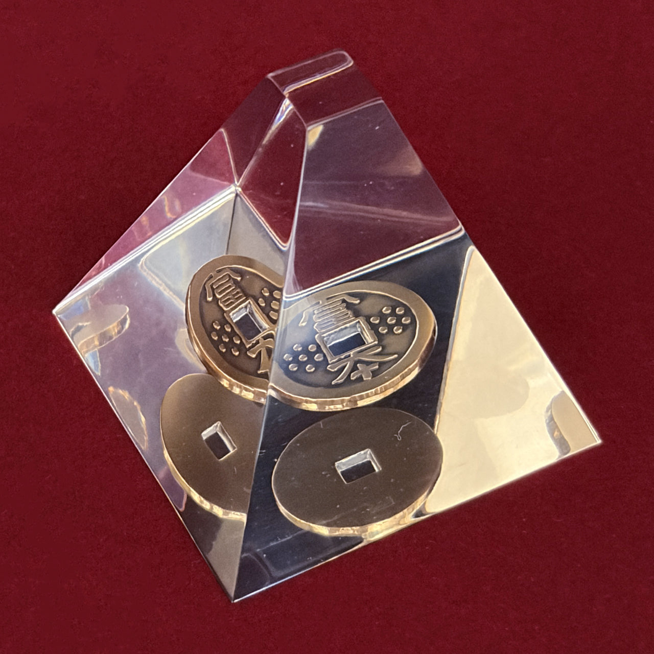 [Japan] 2000 Commemorative Paperweight 500 yen 2000 [C-0000513]