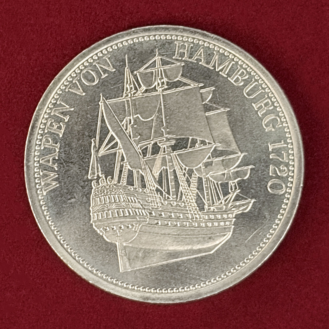 【ドイツ・ハンブルク】メダル 帆船ヴァッペン・フォン・ハンブルクと紋章［C-0001012］
