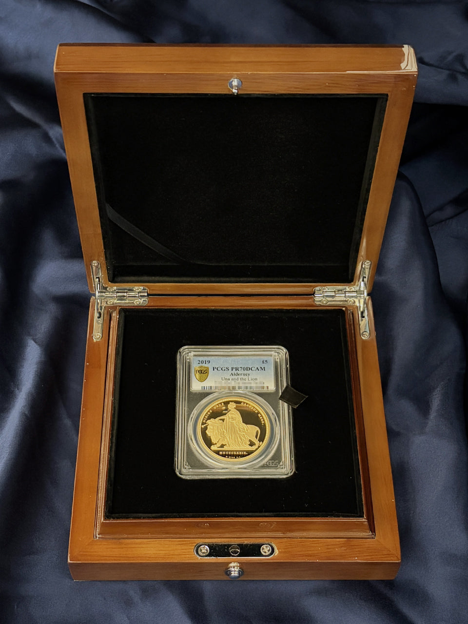[Alderney] Una and the Lion 5 pound gold coin, Proof, 2019, PCGS PR70DCAM [F-0000004]